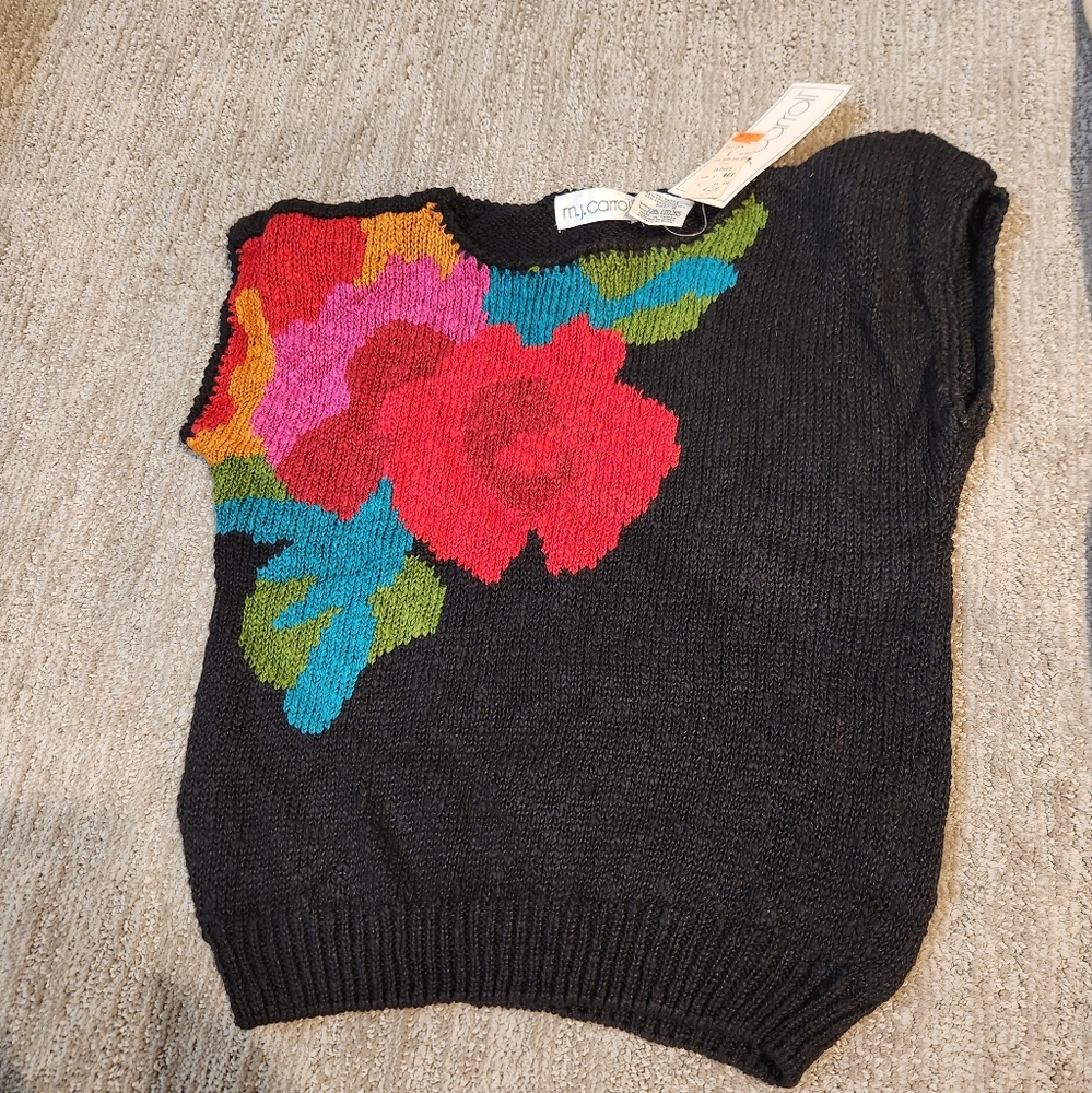 VINTAGE: Black Sleeveless Sweater with Red Floral Design